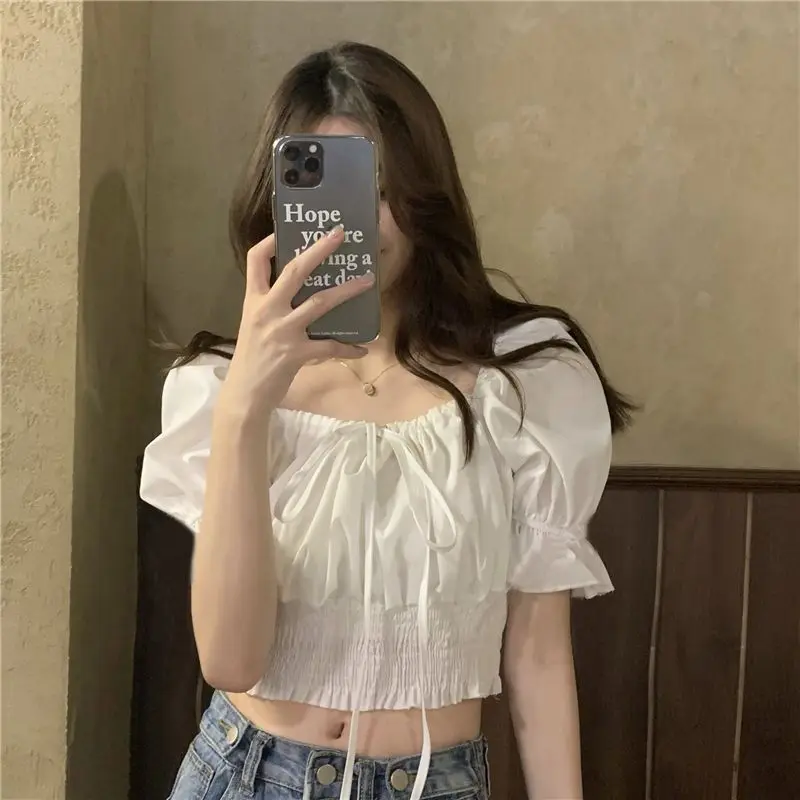 오프숄더 리본 퍼프 크롭 블라우스 · 탑 & 티셔츠 · 오프숄더 셔링블라우스