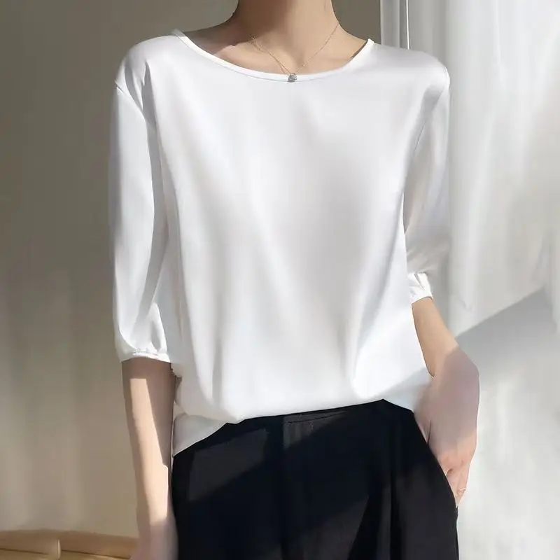단색 실키 새틴 루즈핏 반팔 블라우스 · 여성 탑스 · 실키블라우스 새틴블라우스 이미지 4
