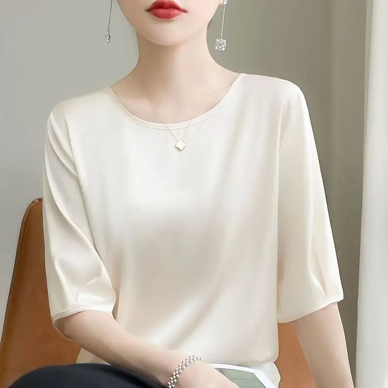 단색 실키 새틴 루즈핏 반팔 블라우스 · 여성 탑스 · 실키블라우스 새틴블라우스 이미지 2