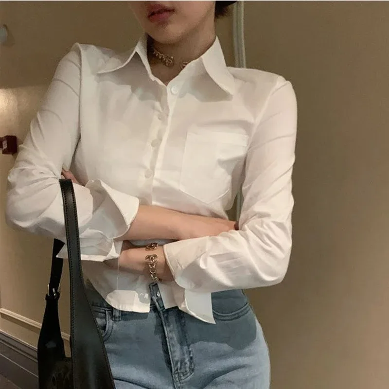 화이트 슬림 크롭 긴팔 셔츠 · 여성 탑스 · 화이트셔츠 슬림셔츠 이미지 3