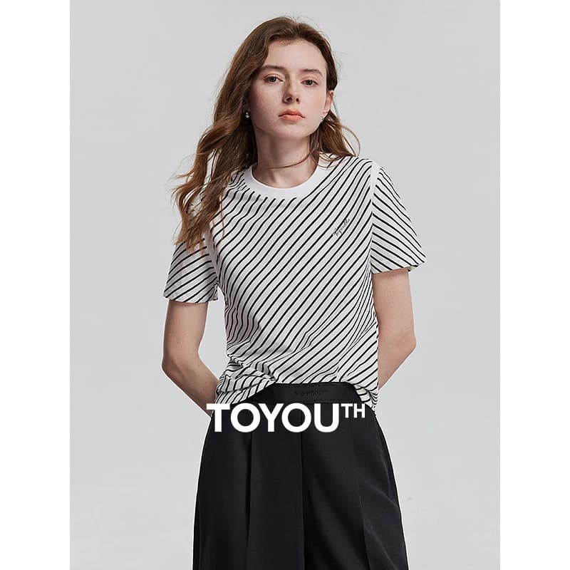 TOYOUTH 사선 스트라이프 반소매 티셔츠 · 탑 & 티셔츠 · TOYOUTH 스트라이프티