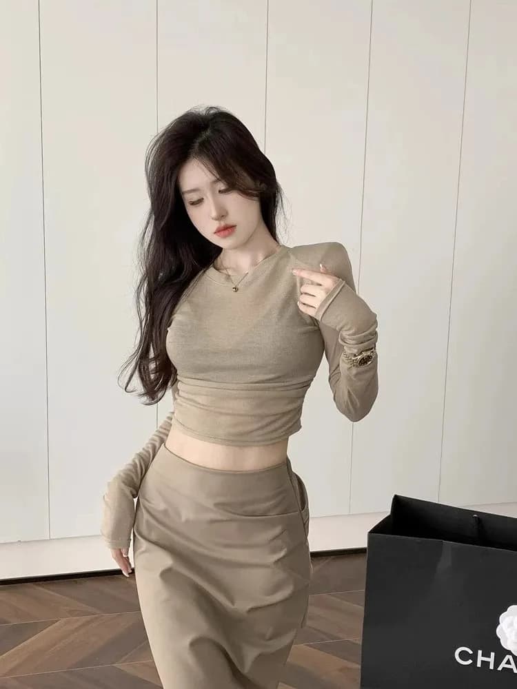 시스루 크롭 슬림 긴소매 티셔츠 · 셋업 · 긴소매 크롭티 이미지 2