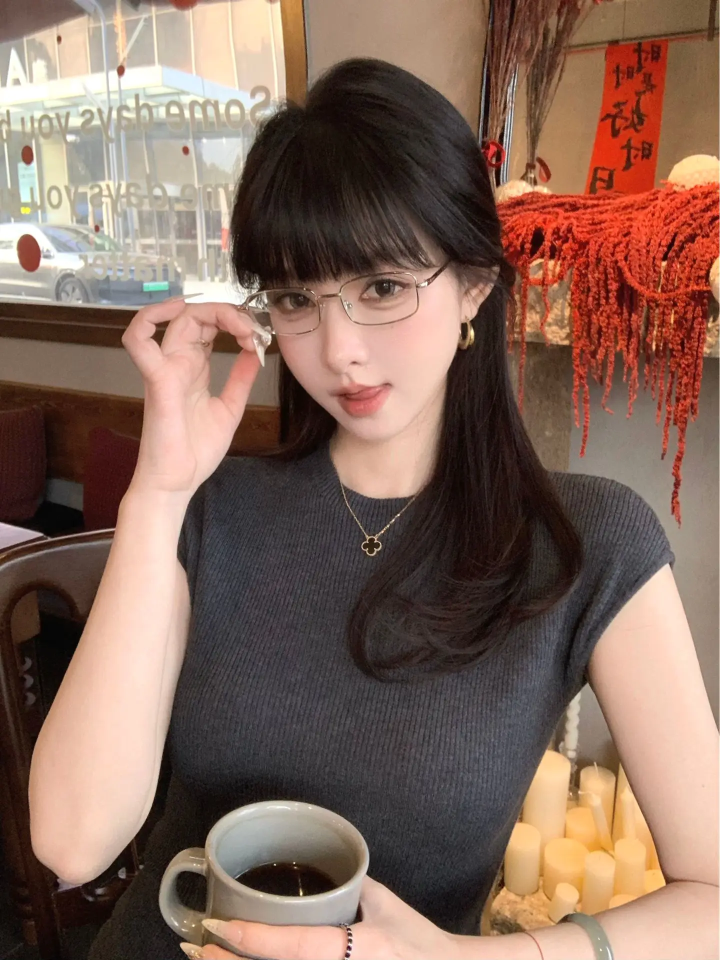 시크 캡소매 골지 니트 반팔티 · 스웨터 및 점퍼 · 반팔티 니트티 이미지 3