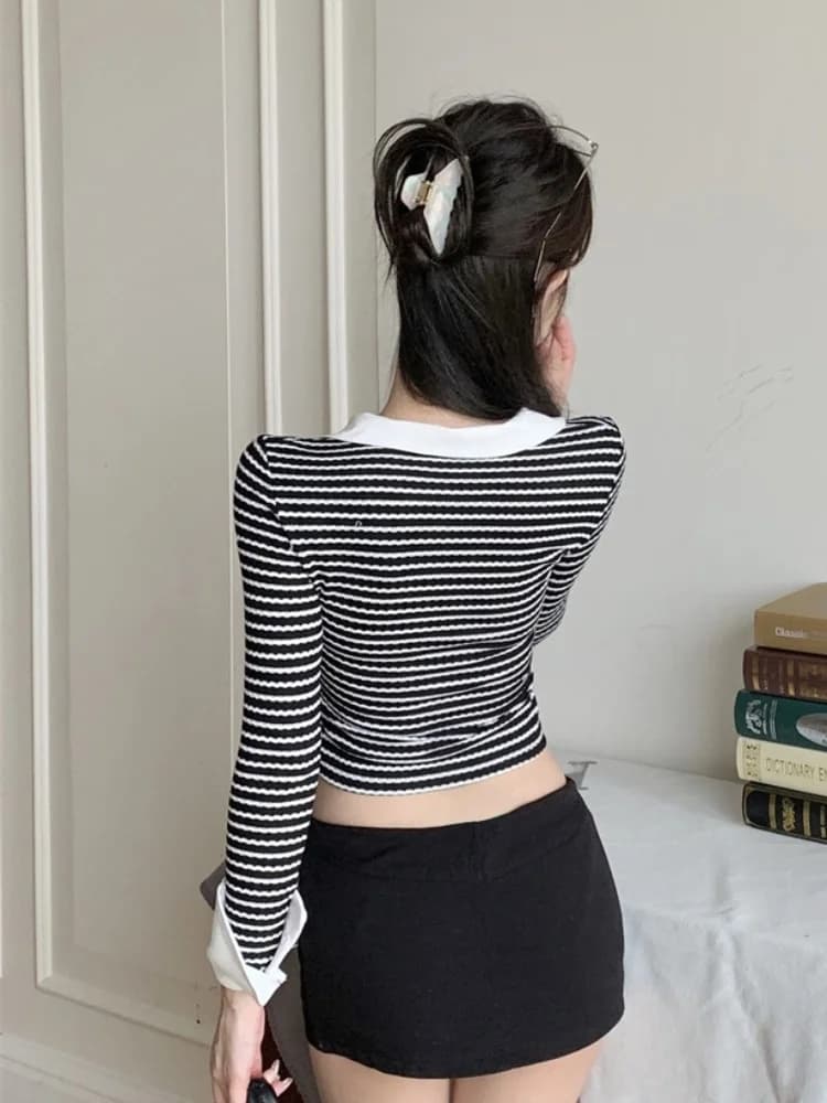 스트라이프 카라 슬림핏 크롭 긴팔티 썸네일 5