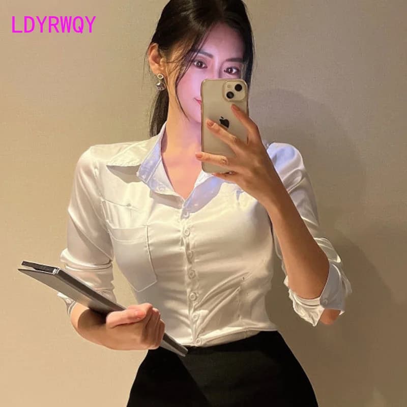새틴 폴로 칼라 긴팔 셔츠 슬림핏 · 여성 탑스 · 새틴셔츠 폴로셔츠 이미지 2