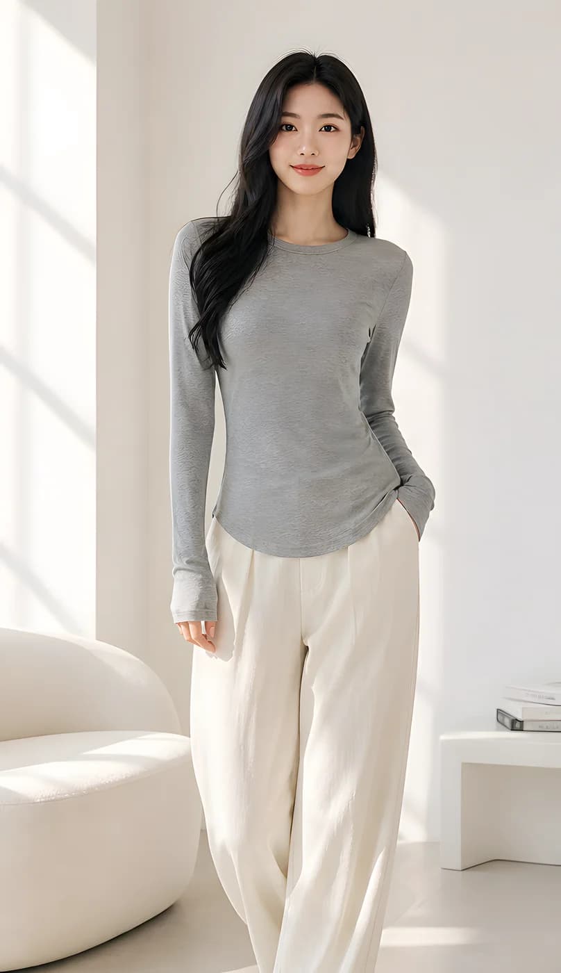 베이직 슬림핏 긴소매 라운드넥 티셔츠 · 탑 & 티셔츠 · 슬림핏 긴팔티